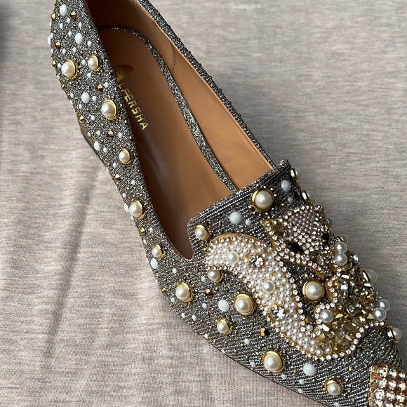 BEAUTIFUL SHOES - Picture 14 of 15